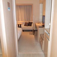 オフホワイトの内装