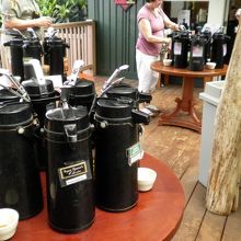 いろいろ試飲できます。