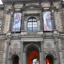 ツヴィンガー宮殿