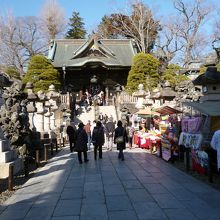 海外からの参拝客も結構見かけることができました。