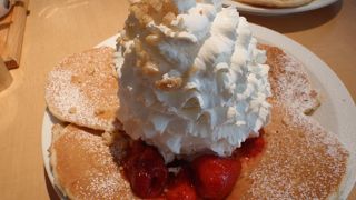 朝一で行ったらすぐ入れました