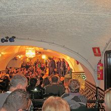 一番後ろの席，ドリンク一杯つき