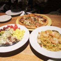 カルフォルニア ピザ キッチン (ファッションショーモール)