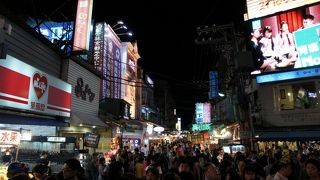 とにかく人が多い