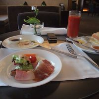 クラブラウンジでの朝食