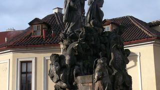 プラハ最古の橋・・・