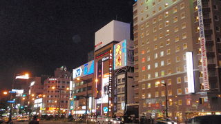 飲み屋さんの街