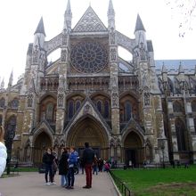 兎に角、よく造ったなあという感想しか出ないくらい立派な建物