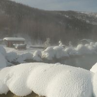 敷地内にある温泉。