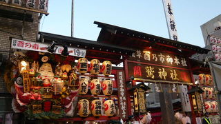 おとりさま。酉の市では、なでおかめ。