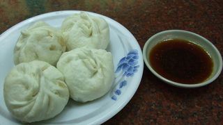 安くてウマイ小龍包