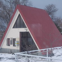 砂原支線”らしくない”美しい駅舎です