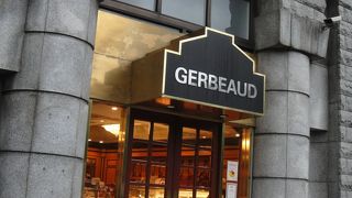 ハンガリーに本店があるおしゃれなカフェ