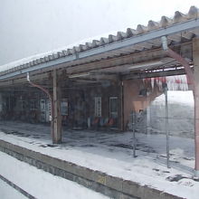 この辺りでは大きめな駅といえるでしょう