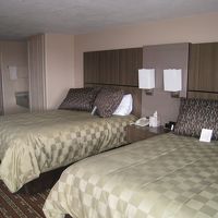 外見は古そうですが、部屋は綺麗に改装されて素敵です