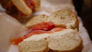 人気のベーグル店