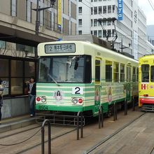 色とりどりの車両