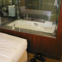 バスルーム、シャワーブースあり