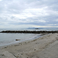 プライベートビーチ。誰もいないし、手入れもされていませんでし