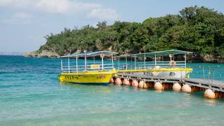 冬に行っても、価値のある綺麗な海。