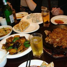 これだけ食べても一人千円以下！