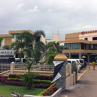 空港から車で５分、国道沿いですが周りは特に何もありません