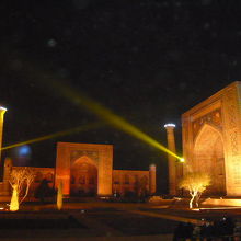 夜のライトアップ