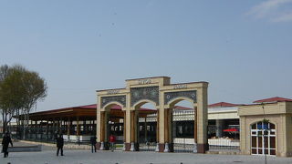 何でも売ってる大きなバザール