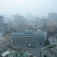 室内からのソウルの街