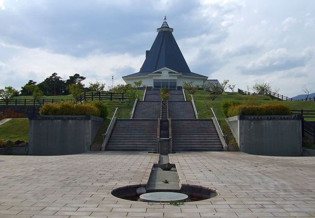 ここからの浅間山は絶景，時々無料の展示も･････