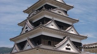 天守は木造で復元