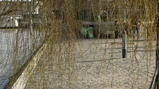 東から西まで効率よく観光