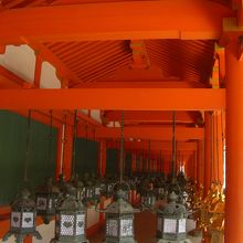 朱塗りの春日大社