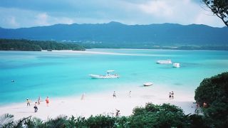 刻々と変わる海の色