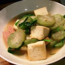 なーべらちゃんぷるー