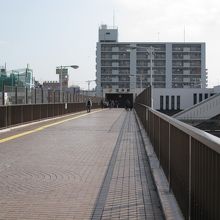 イベント開催時は人であふれます