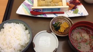 うにの味も店員さんの対応も最高です！