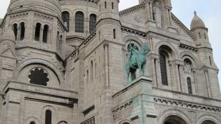 モンマルトルの丘の上