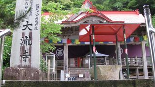 お参りにはロープウエーが便利です