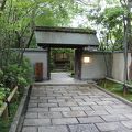 京都と湯布院の雰囲気を併せ持った品の良い温泉旅館