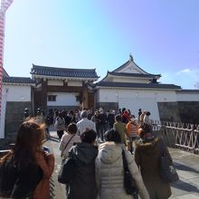 静岡まつり期間中の駿府城です。