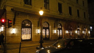 オペラ座脇のレストラン