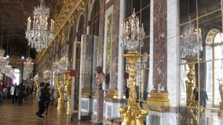 豪華な宮殿の中の最も豪華な回廊