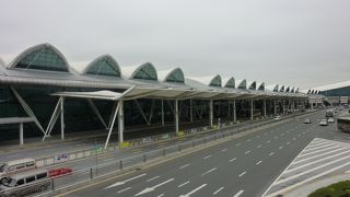 大きな空港です
