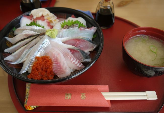 海鮮丼！