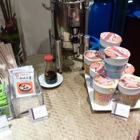 朝食。カップめんがありました。