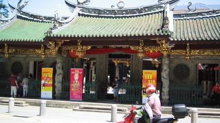 中国人開拓者の守り神