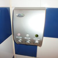 シャンプーディスペンサー