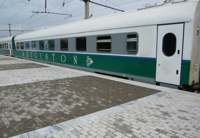 タシケント・サマルカンド間の移動に