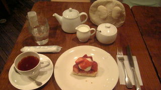 神戸と言ったら質の良い材料を使ったボリュームのある美味しいケーキでっせ！